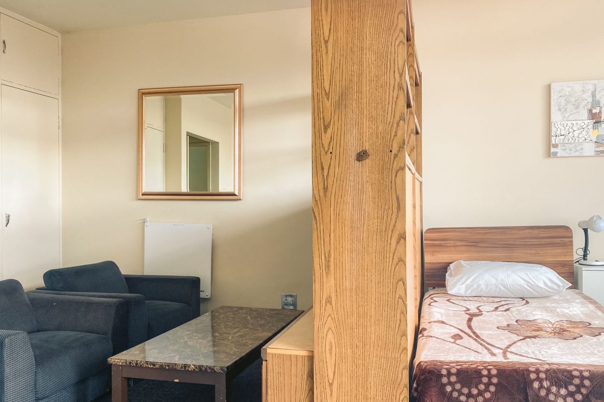 NSFAS ACCREDITED 2 SHARING OPEN PLAN UNIT​